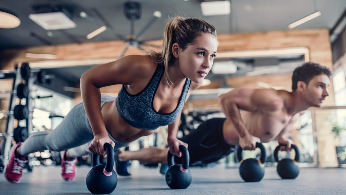 Fitness: Sollten Frauen anders als Männer trainieren?