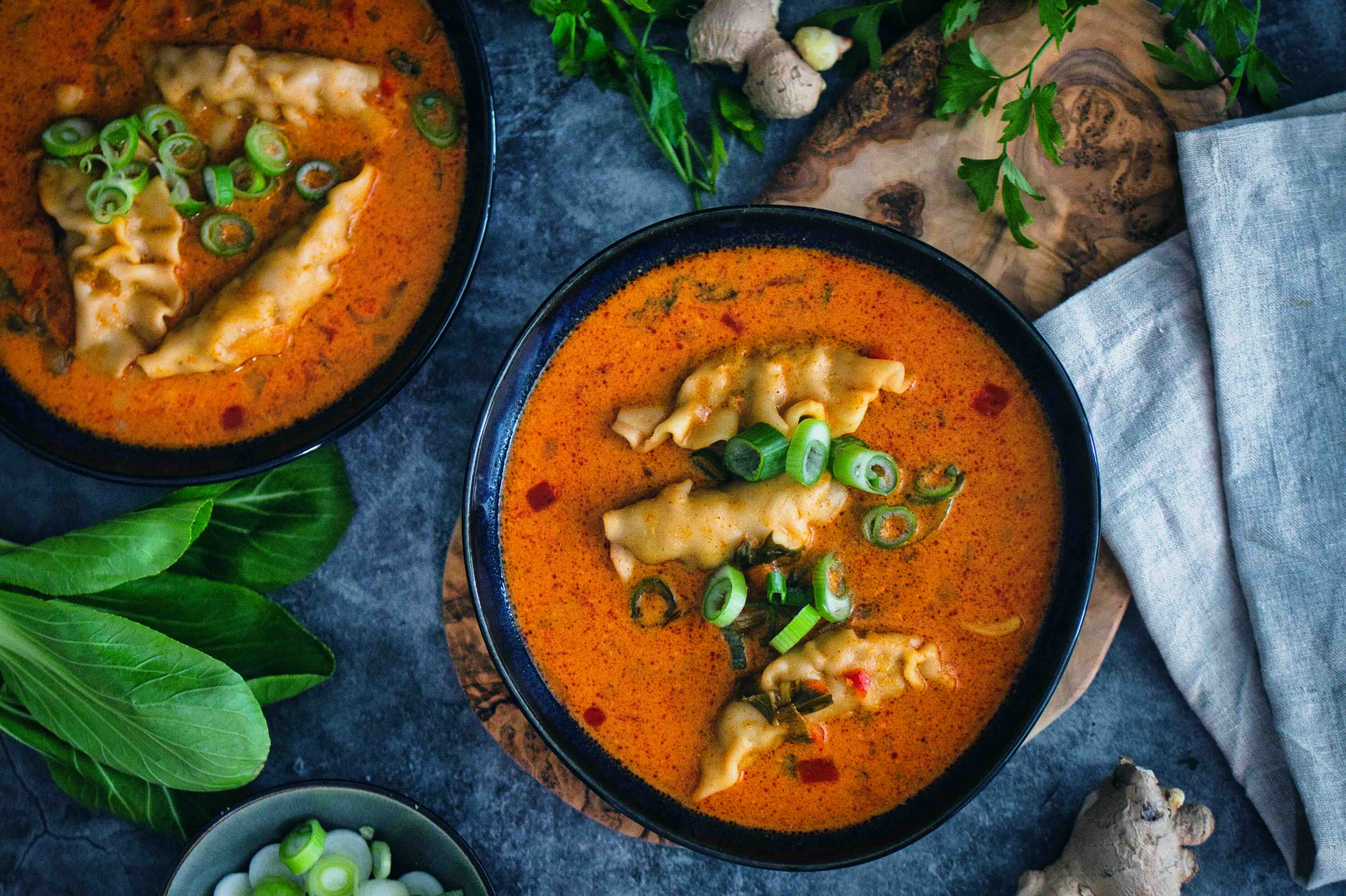 Rezept: Rote Curry-Suppe mit Dumplins 4.7 (48)